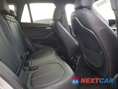 Zdjęcie 11 z 13 samochodu: 2017 BMW X1 SDRIVE28I VIN:WBXHU7C35H5H38340 - miniatura