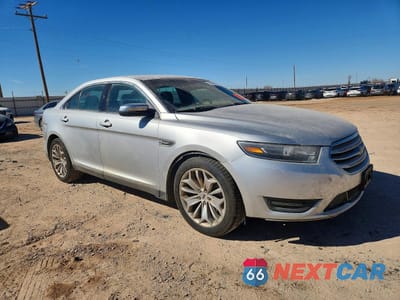 Czwarte zdjęcie samochodu z boku: 2018 FORD TAURUS LIMITED VIN:1FAHP2F83JG131591 - miniatura
