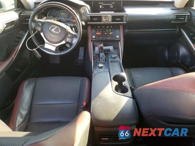 Zdjęcie 8 z 12 samochodu: 2018 LEXUS IS 300 VIN:JTHBA1D24J5081675 - miniatura