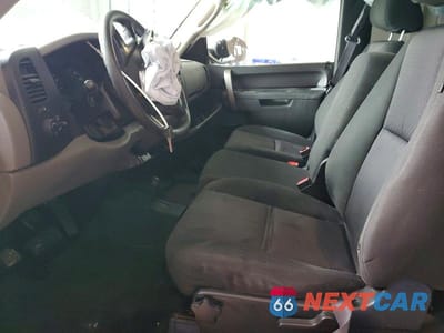 Zdjęcie 7 z 12 samochodu: 2011 CHEVROLET SILVERADO K1500 LS VIN:1GCRKREAXBZ167830 - miniatura