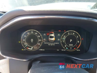 Zdjęcie 9 z 11 samochodu: 2024 JAGUAR XF R-DYNAMIC SE VIN:SAJBL4GX8RCY94949 - miniatura