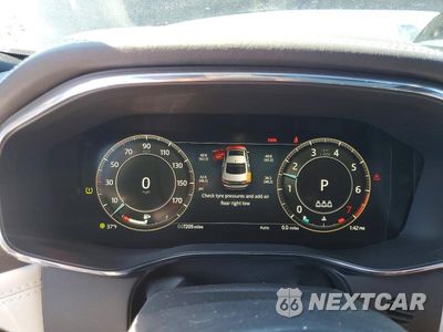 Zdjęcie 9 z 11 samochodu: 2024 JAGUAR XF R-DYNAMIC SE VIN:SAJBL4GX8RCY94949 - miniatura
