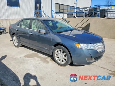 Czwarte zdjęcie samochodu z boku: 2012 LINCOLN MKZ HYBRID VIN:3LNDL2L30CR821285 - miniatura