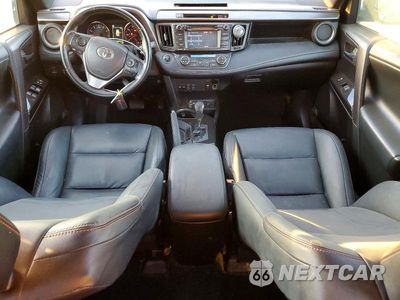 Zdjęcie 8 z 11 samochodu: 2018 TOYOTA RAV4 SE VIN:JTMNFREV1JJ747339 - miniatura