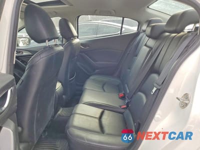 Zdjęcie 10 z 11 samochodu: 2018 MAZDA 3 TOURING VIN:3MZBN1V34JM207733 - miniatura