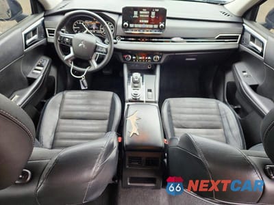 Zdjęcie 8 z 13 samochodu: 2022 MITSUBISHI OUTLANDER SE VIN:JA4J3UA82NZ075450 - miniatura