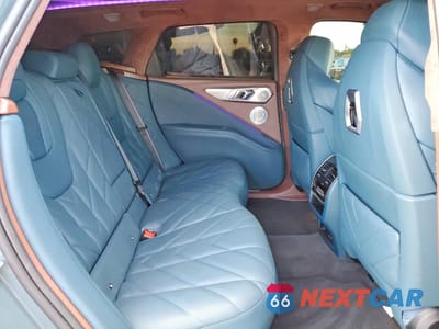 Zdjęcie 11 z 13 samochodu: 2023 BMW XM VIN:5YM23CS08P9S58553 - miniatura