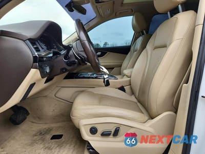 Zdjęcie 7 z 14 samochodu: 2019 AUDI Q7 PREMIUM PLUS VIN:WA1LAAF70KD013969 - miniatura