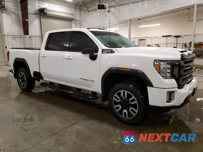 Czwarte zdjęcie samochodu z boku: 2020 GMC SIERRA K2500 AT4 VIN:1GT49PEY5LF174582 - miniatura