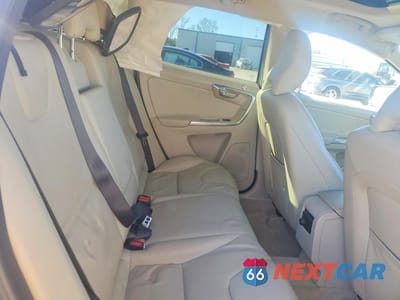 Zdjęcie 11 z 14 samochodu: 2015 VOLVO XC60 T5 PREMIER VIN:YV4612RK2F2727562 - miniatura