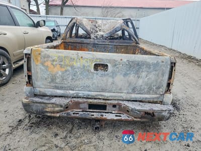 Zdjęcie 6 z 11 samochodu: 2005 CHEVROLET SILVERADO K1500 VIN:2GCEK13T751363595 - miniatura