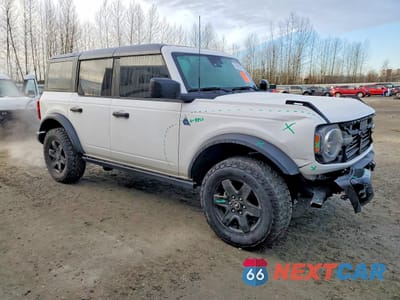 Czwarte zdjęcie samochodu z boku: 2024 FORD BRONCO BLACK DIAMOND VIN:1FMDE1BH0RLA11678 - miniatura