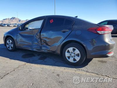 Drugie zdjęcie samochodu z przodu: 2018 KIA FORTE LX VIN:3KPFK4A73JE166982 - miniatura