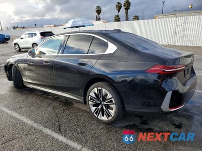 Drugie zdjęcie samochodu z przodu: 2025 BMW 530 I VIN:WBA43FJ03SCU16102 - miniatura