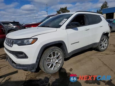 2024 JEEP COMPASS LATITUDE LUX 3C4NJDFN1RT577729 - główne zdjęcie licytacji z USA - miniatura