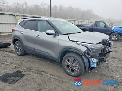 Czwarte zdjęcie samochodu z boku: 2024 KIA SELTOS S VIN:KNDEUCAA9R7607926 - miniatura