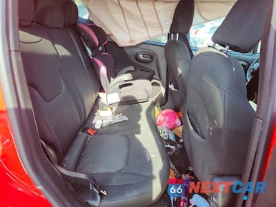 Zdjęcie 10 z 11 samochodu: 2017 JEEP RENEGADE LATITUDE VIN:ZACCJBBB2HPG48966 - miniatura