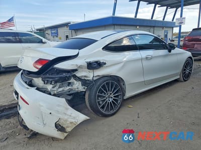 Trzecie zdjęcie samochodu z tyłu: 2021 MERCEDES-BENZ C 300 VIN:W1KWJ8DB5MG072879 - miniatura