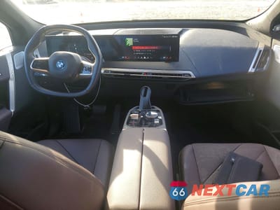 Zdjęcie 8 z 13 samochodu: 2024 BMW IX M60 VIN:WB533CF00RCN49864 - miniatura