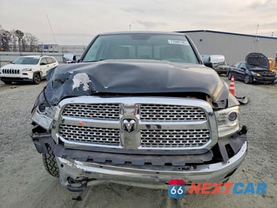 Piąte zdjęcie samochodu w środku: 2015 RAM 1500 LARAMIE VIN:1C6RR7NT3FS774885 - miniatura