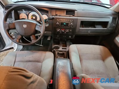 Zdjęcie 8 z 12 samochodu: 2008 DODGE DAKOTA SXT VIN:1D3HW32N78S587011 - miniatura