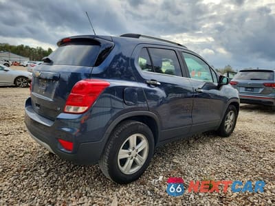 Trzecie zdjęcie samochodu z tyłu: 2019 CHEVROLET TRAX 1LT VIN:3GNCJLSB5KL132694 - miniatura