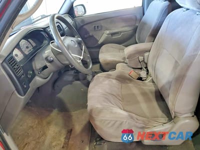 Zdjęcie 7 z 12 samochodu: 2004 TOYOTA TACOMA XTRACAB VIN:5TEWN72N64Z378925 - miniatura