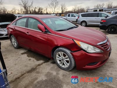 Czwarte zdjęcie samochodu z boku: 2013 HYUNDAI SONATA GLS VIN:5NPEB4AC6DH679409 - miniatura
