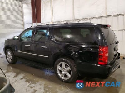 Drugie zdjęcie samochodu z przodu: 2012 CHEVROLET SUBURBAN K1500 LTZ VIN:1GNSKKE7XCR110985 - miniatura