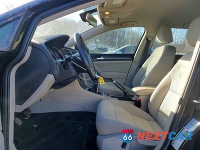 Zdjęcie 7 z 12 samochodu: 2019 VOLKSWAGEN GOLF SPORTWAGEN S VIN:3VW217AU3KM513207 - miniatura