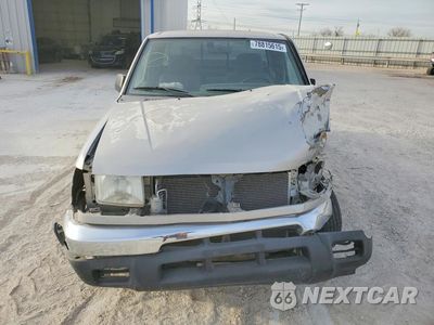 Piąte zdjęcie samochodu w środku: 1999 NISS FRONTIER VIN:1N6DD26SXXC344080 - miniatura