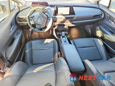 Zdjęcie 8 z 13 samochodu: 2025 TOYOTA PRIUS NIGHTSHADE VIN:JTDACAAU2S3060690 - miniatura
