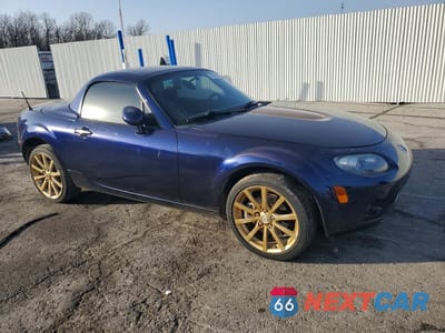 Czwarte zdjęcie samochodu z boku: 2008 MAZDA MX-5 MIATA VIN:JM1NC26FX80149872 - miniatura