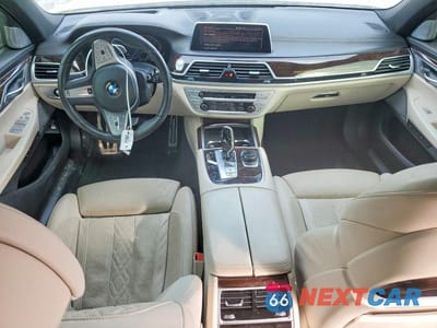 Zdjęcie 8 z 12 samochodu: 2020 BMW 750 XI VIN:WBA7U2C08LGJ59237 - miniatura
