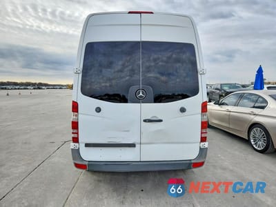 Zdjęcie 6 z 11 samochodu: 2012 MERCEDES-BENZ SPRINTER 2500 VIN:WDZPE7CC7C5697060 - miniatura
