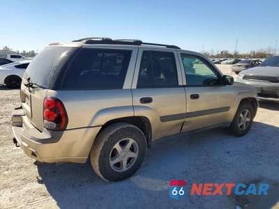 Trzecie zdjęcie samochodu z tyłu: 2005 CHEVROLET TRAILBLAZER LS VIN:1GNDS13S052120107 - miniatura