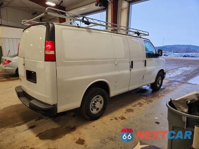 Trzecie zdjęcie samochodu z tyłu: 2013 CHEVROLET EXPRESS G3500 VIN:1GCZGTCG1D1117406 - miniatura