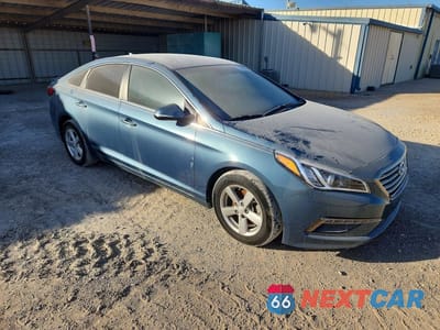 Czwarte zdjęcie samochodu z boku: 2016 HYUNDAI SONATA ECO VIN:5NPE24AA5GH431719 - miniatura