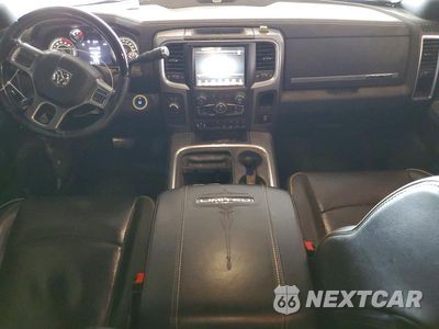 Zdjęcie 8 z 12 samochodu: 2016 RAM 2500 LONGHORN VIN:3C6UR5LL8GG373388 - miniatura