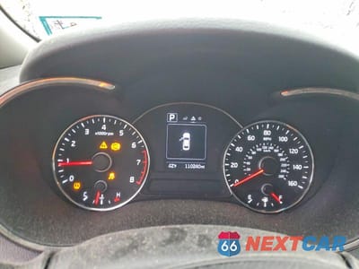 Zdjęcie 9 z 12 samochodu: 2017 KIA FORTE LX VIN:3KPFL4A7XHE107449 - miniatura