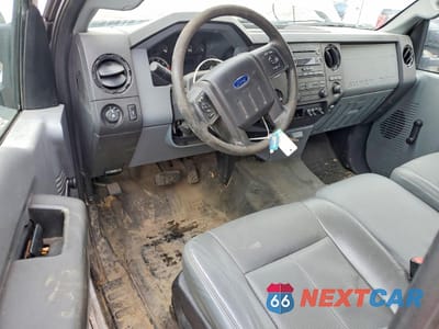 Zdjęcie 8 z 12 samochodu: 2013 FORD F350 SUPER DUTY FLATBED TRUCK VIN:1FDRF3G66DEA86761 - miniatura