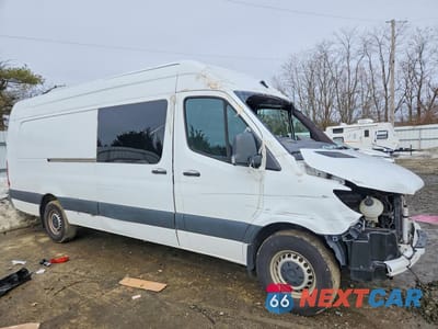 Czwarte zdjęcie samochodu z boku: 2021 MERCEDES BENZ SPRINTER 2500 2.0L 4C TDSL EXT CARGO HIGH ROOF VIN:W1Y4DDHY6MT048156 - miniatura