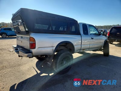 Trzecie zdjęcie samochodu z tyłu: 2000 TOYOTA TACOMA XTRACAB VIN:4TAWN72N3YZ672392 - miniatura