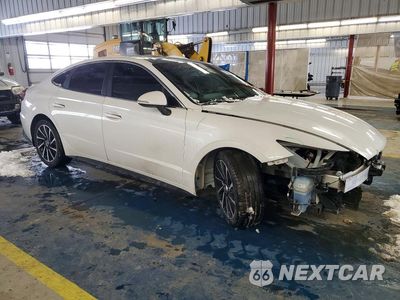 Czwarte zdjęcie samochodu z boku: 2021 HYUNDAI SONATA LIMITED VIN:5NPEH4J22MH077998 - miniatura