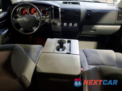 Zdjęcie 8 z 12 samochodu: 2010 TOYOTA TUNDRA GRADE VIN:5TFUY5F17AX141969 - miniatura