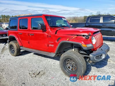 Czwarte zdjęcie samochodu z boku: 2020 JEEP WRANGLER UNLIMITED SAHARA VIN:1C4HJXEN8LW332654 - miniatura