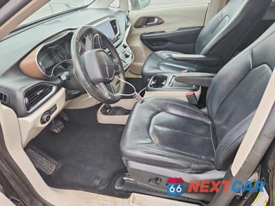 Zdjęcie 7 z 12 samochodu: 2019 CHRYSLER PACIFICA TOURING L PLUS VIN:2C4RC1EG9KR569335 - miniatura