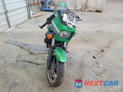 Drugie zdjęcie samochodu z przodu: 2000 KAWASAKI ZR1100 C VIN:JKAZRBC14YA038568 - miniatura
