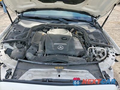 Zdjęcie 11 z 12 samochodu: 2017 MERCEDES-BENZ C 300 VIN:55SWF4JB7HU196918 - miniatura