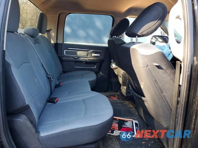 Zdjęcie 10 z 12 samochodu: 2019 RAM 3500 BIG HORN VIN:3C63RRHL5KG715870 - miniatura